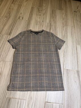 Plaid Short-Sleeve Crewneck Shirt in Brown and Black by H&M